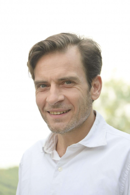 DSC2684 retouch sandra scaled