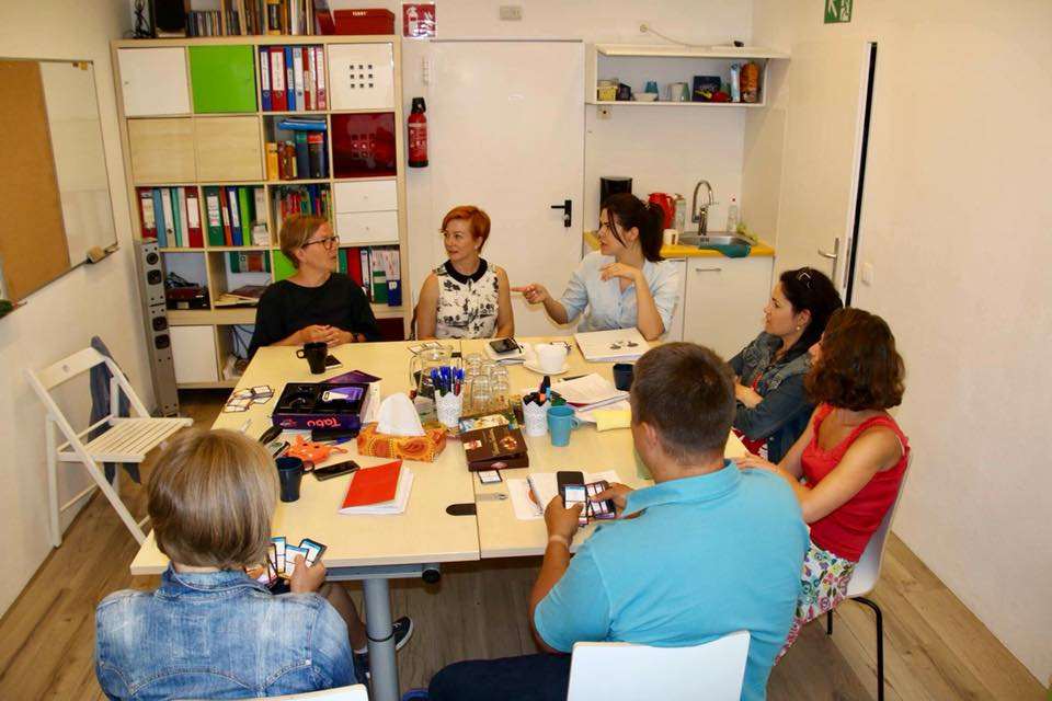 34691034 1595329510564563 2192762198256779264 n