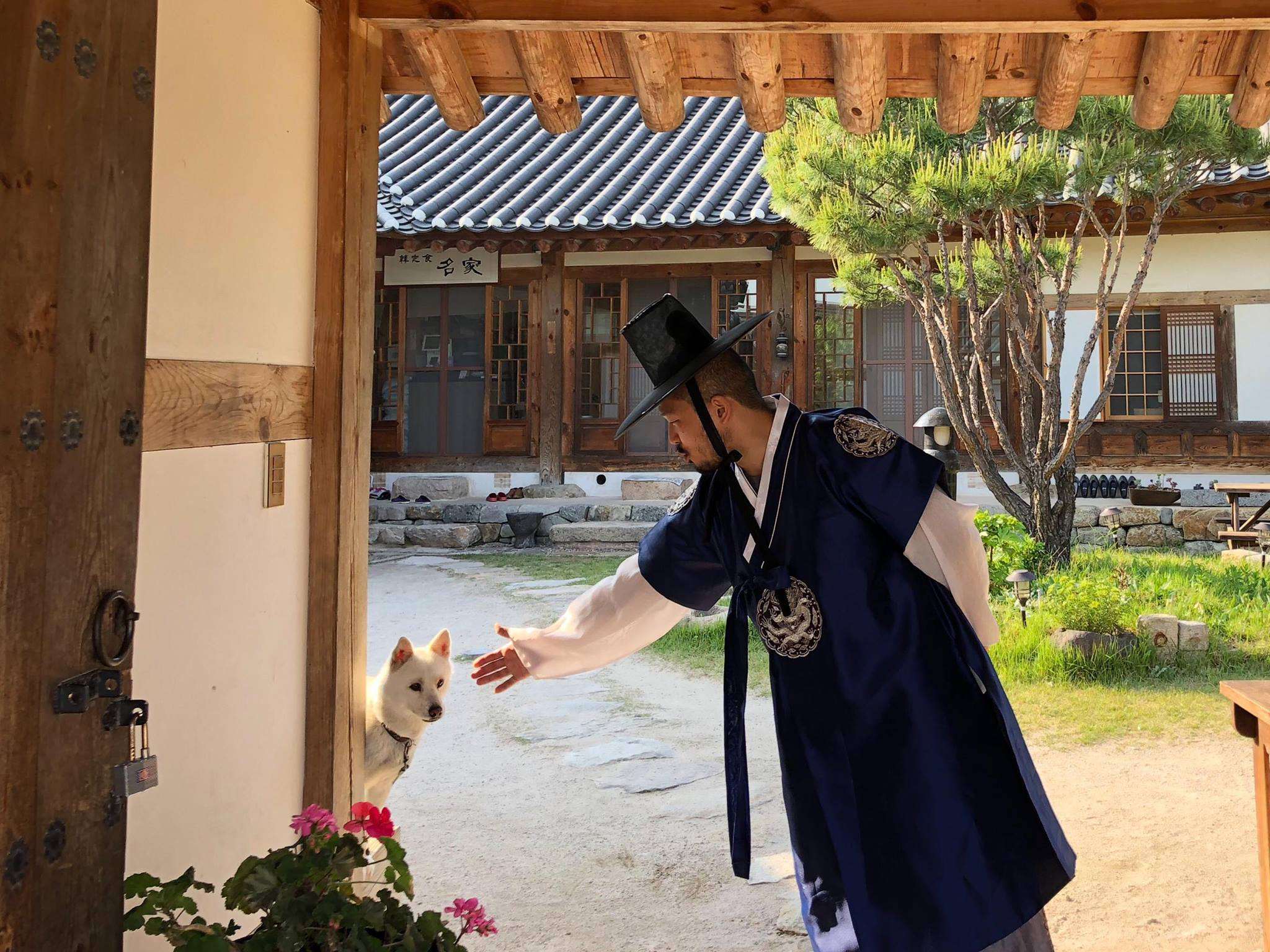 32169018 2130456726982996 2171423288901763072 o