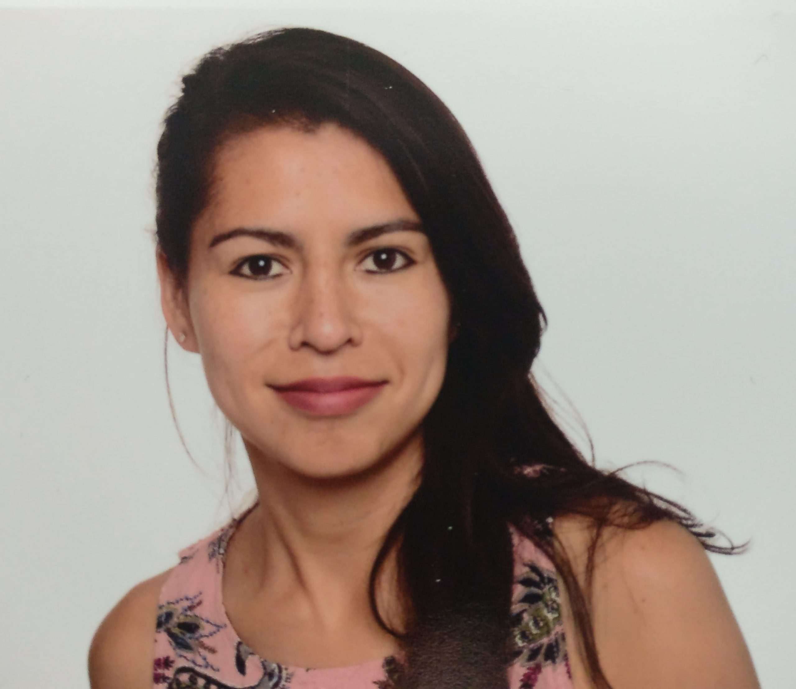 Lehramt-Lehrerin Ana gibt Spanisch Einzelunterricht in Drewitz