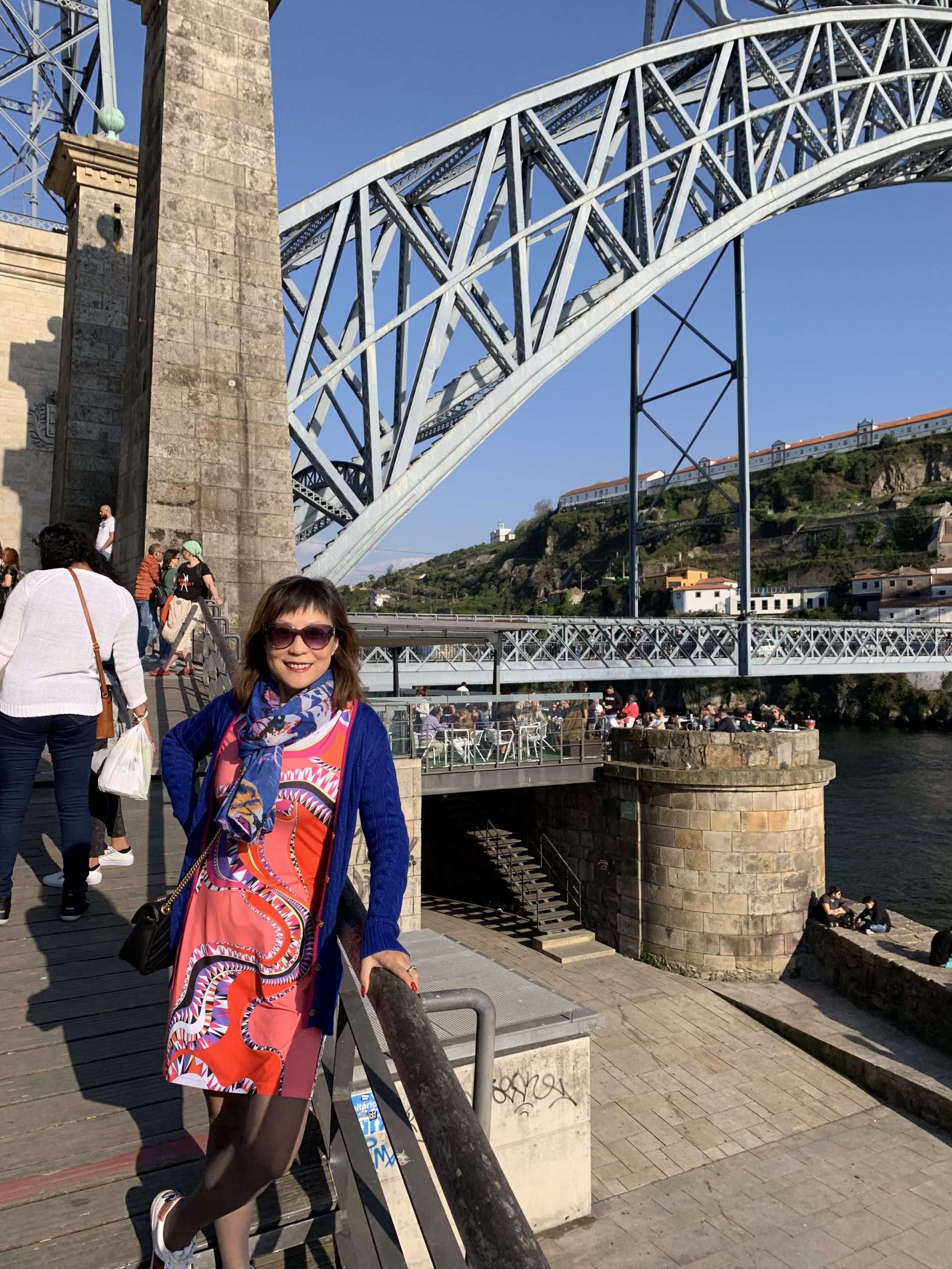 Muttersprachlerin Jinmei bietet Chinesisch Nachhilfe in Frankfurt am Main