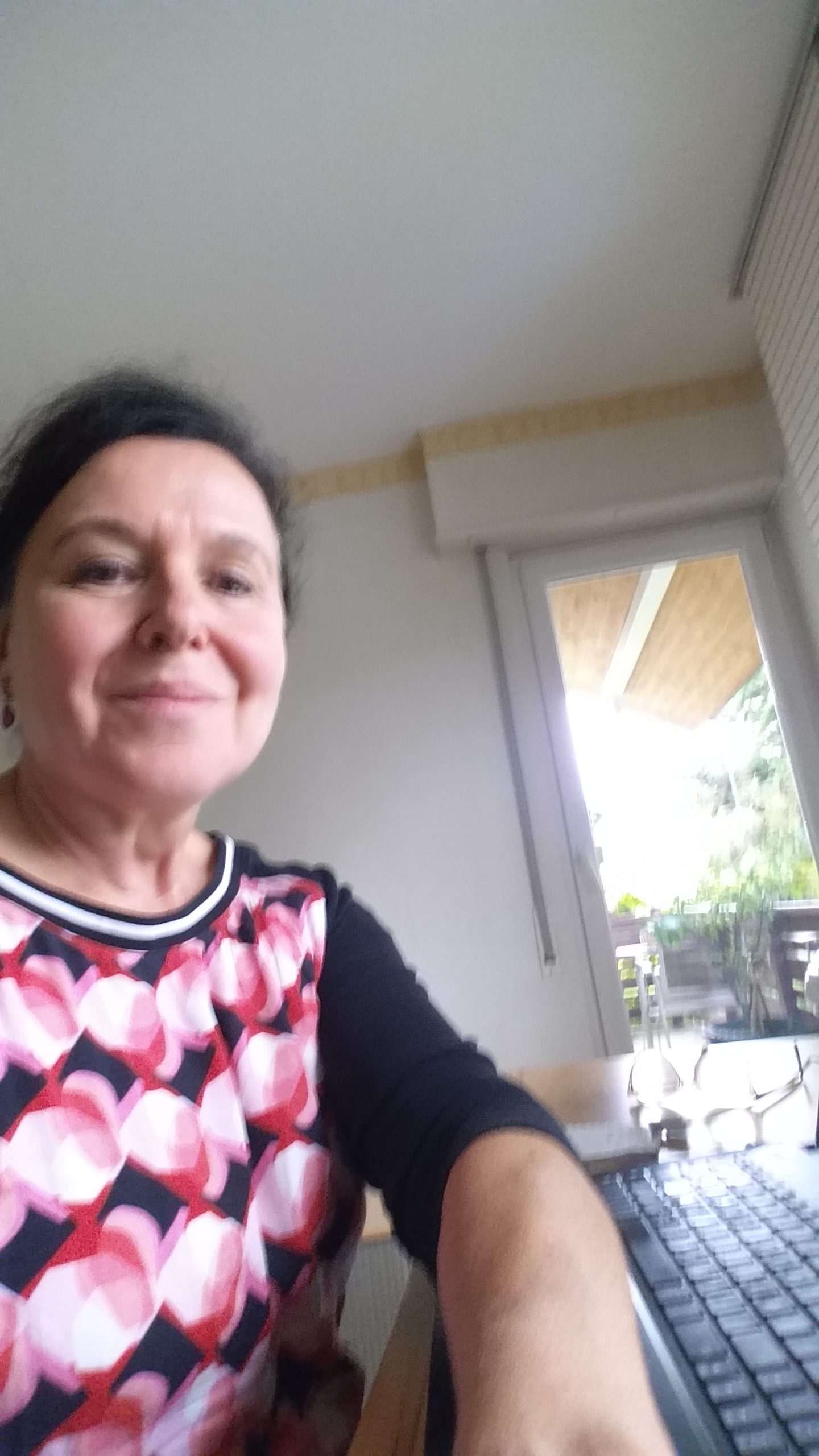 Online Französisch Nachhilfeunterricht mit Nativespeakerin Claire