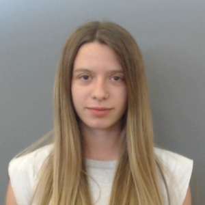 Take English classes in Mainz with professional teacher Nina