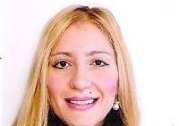 Serbian nativespeaker and qualified teacher Tijana gives online lessons