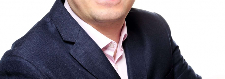 Studierter Übersetzer und Muttersprachler Osama lehrt Arabisch in Köln