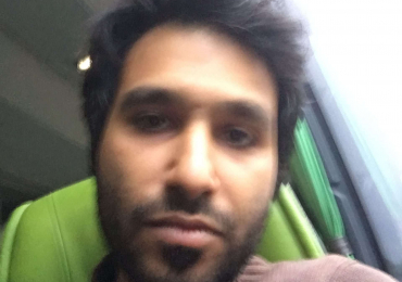 Certified French teacher Alireza offers online tutoring lessons