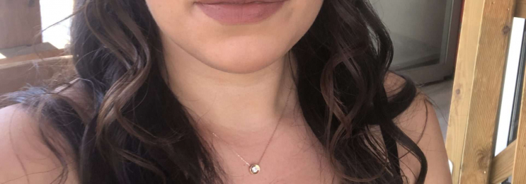 Muttersprachlerin Ozlem gibt Türkisch Unterricht in Schwandorf