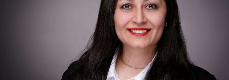 Nimm Englisch Kurse in Wiesbaden bei Lehrerin Paria mit Berufserfahrung