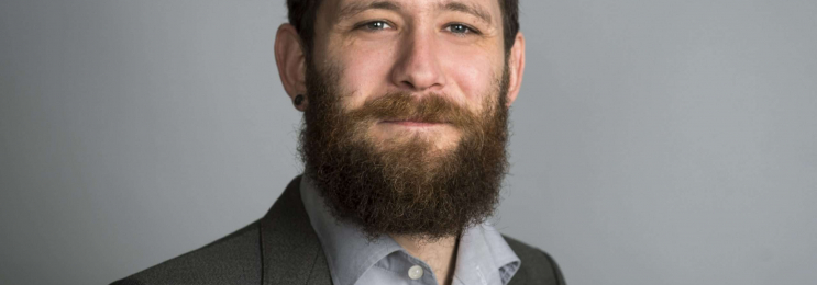 Im online Unterricht von Muttersprachler Santi Spanisch lernen