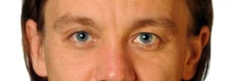 Lehrer und Native-Speaker Önder gibt Türkisch Nachhilfe in Köln