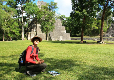 Professionelle online Spanisch-Dozentin Laura hilft zum Lernerfolg