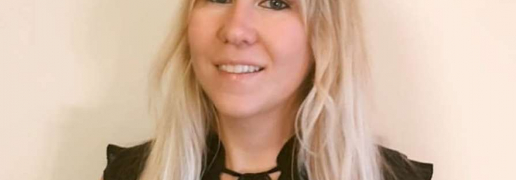 English Adventures with Mary: Dive into Fun and Fluency