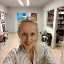 Muttersprachlerin und Professorin Natasa unterrichtet Serbisch in München