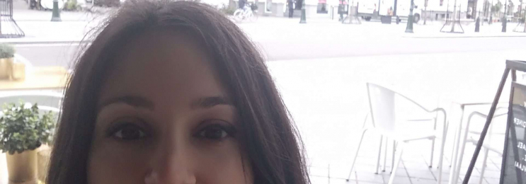 Muttersprachlerin Chrysoula gibt Griechischnachhilfe in München