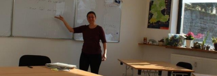 Langjährige Lehrerin Annette gibt Deutsch-Unterricht in Lenggries
