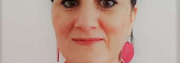 Rumänisch Muttersprachlerin Nicoleta gibt Einzelunterricht in Stralsund