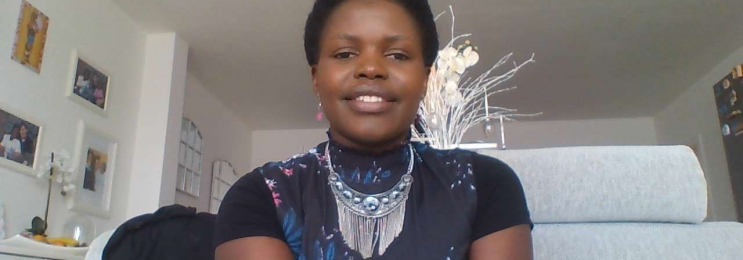 Ausgebildete Sprachlehrerin Assy gibt Französisch Nachhilfekurse in Erfurt