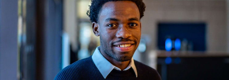 English native speaker provides lessons in Frankfurt or online