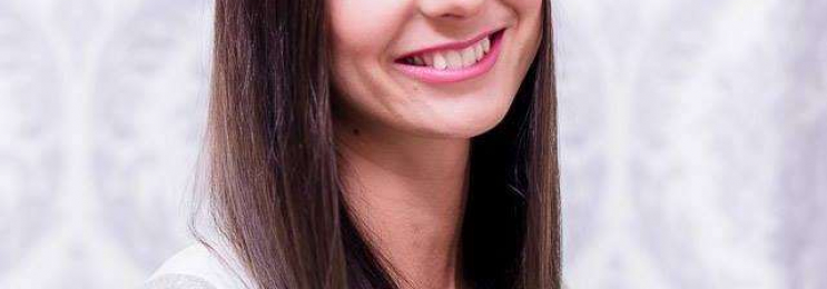 Leidenschaftliche Lehrerin Kornélia gibt online Deutsch Privatunterricht