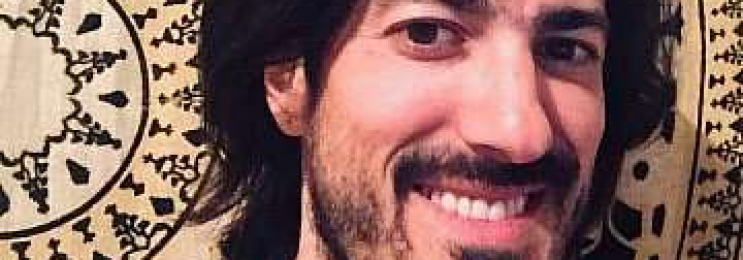 Engagierter Nativespeaker Nicolas-Jávier gibt Online Spanisch-Kurse